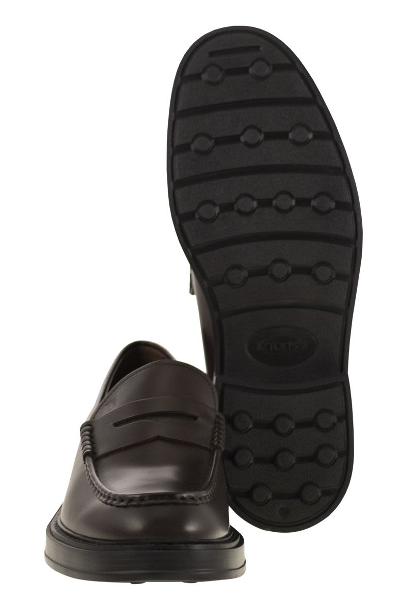 TOD'S Leather Loafers with Hand-Stitched Detailing - 4 CM Heel Height