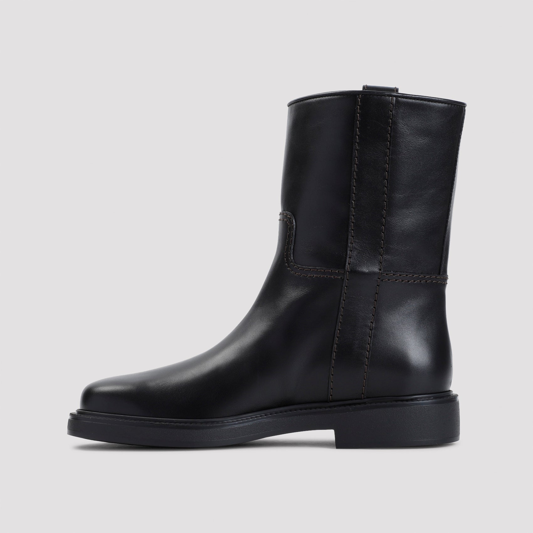 TOD'S Stylish Leather Bootie for Women