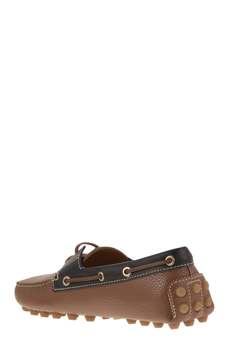 TOD'S Leather Boat Bubble Grommet Lace-Up Moccasins