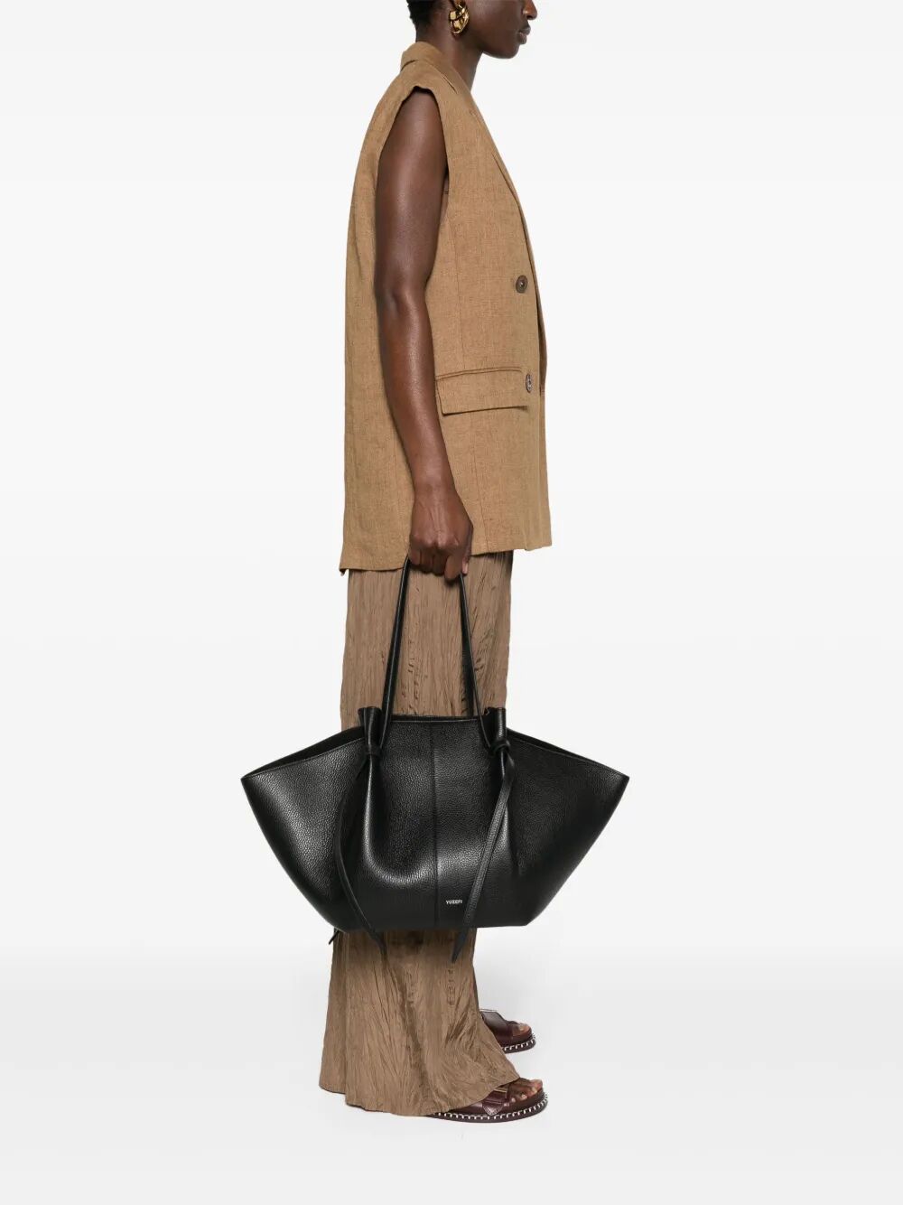 YUZEFI Large Mochi Shoulder Handbag