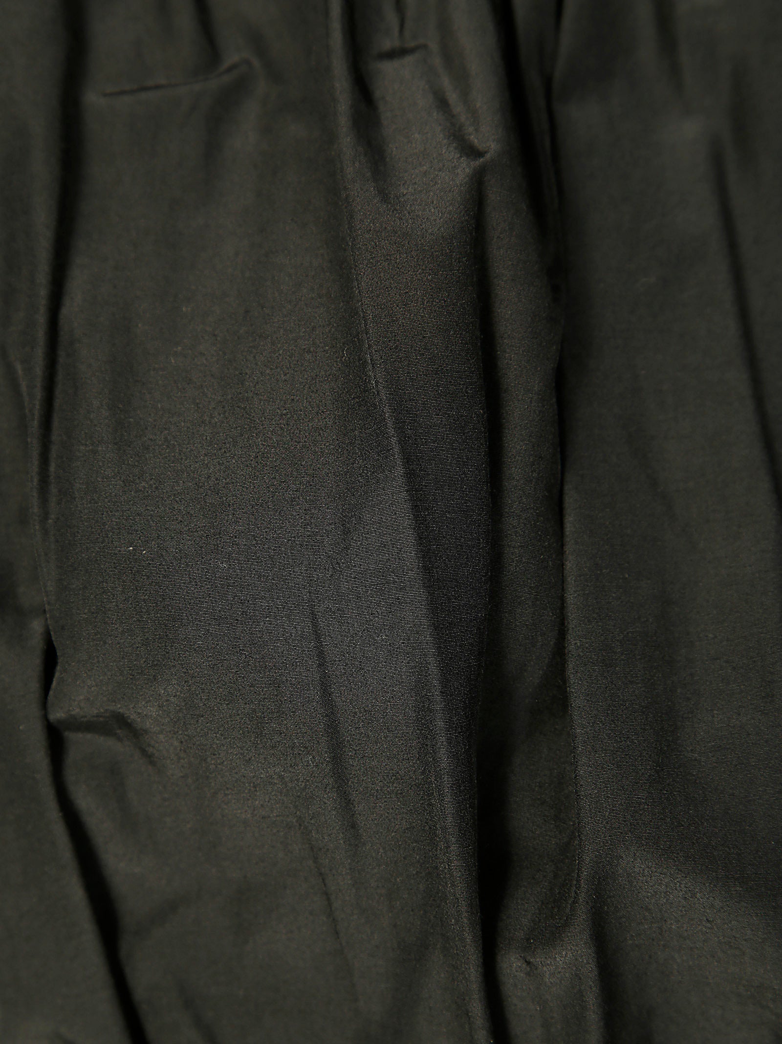 THE ANDAMANE Cropped Sweater with Mini Fit