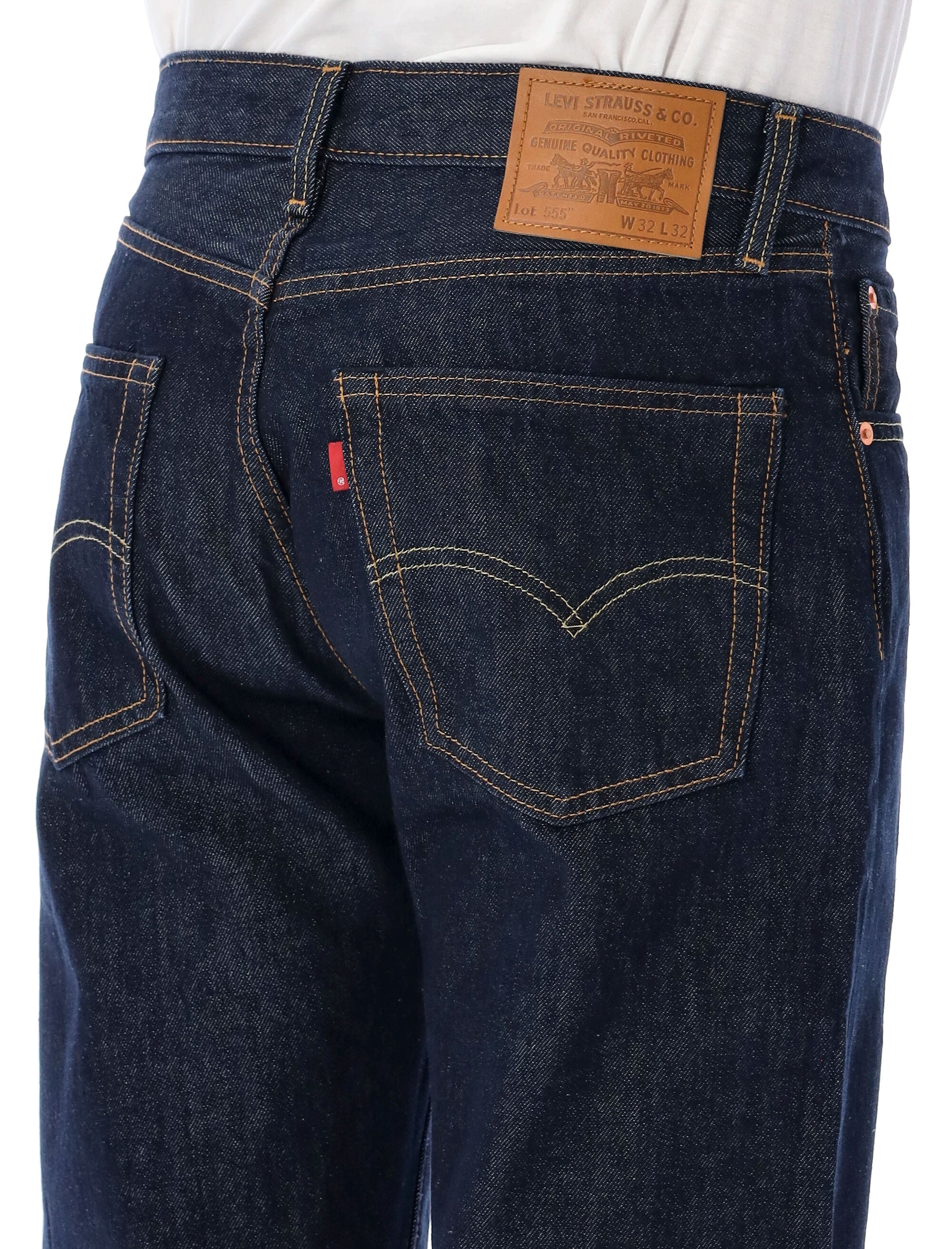 LEVI'S Relaxed Straight Jeans - Size 32