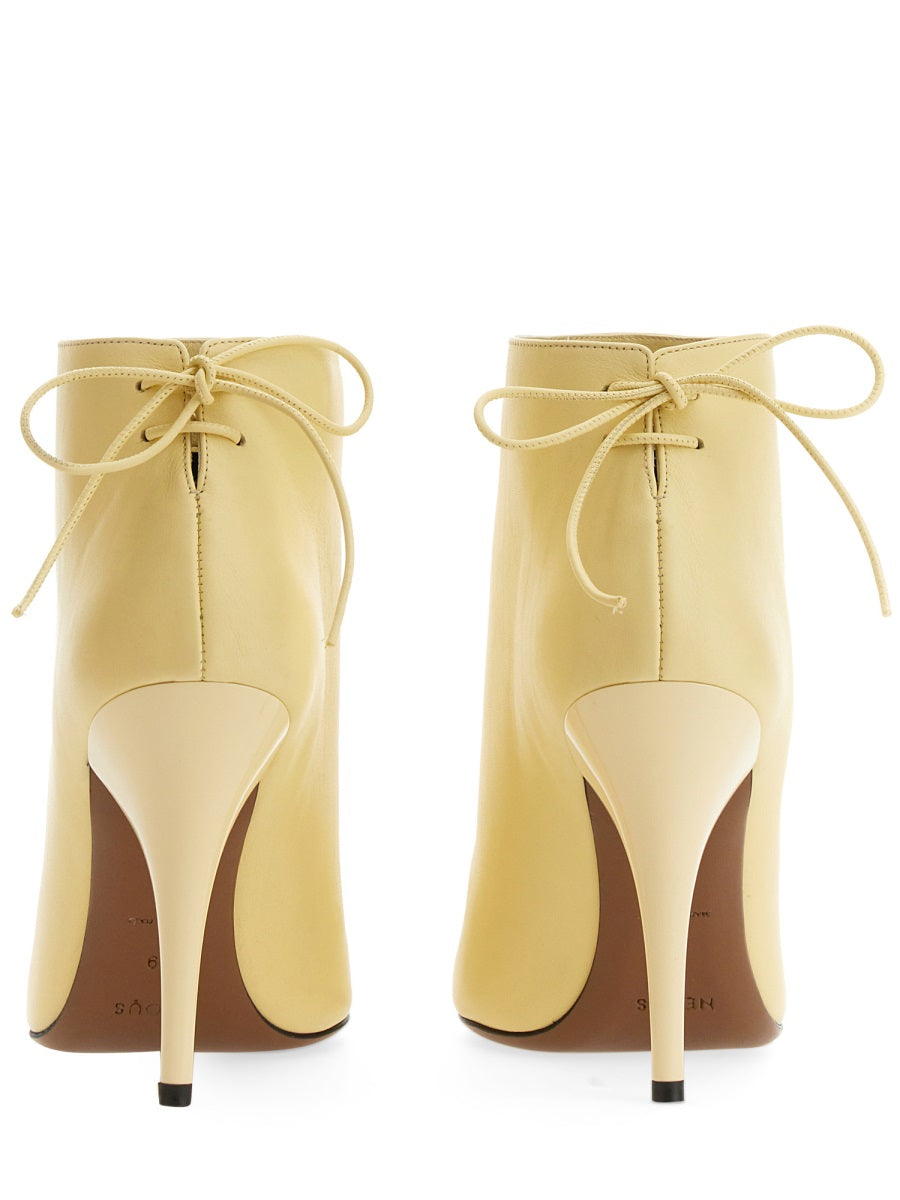 NEOUS Elevated Back Lacing Boot with 9.5 cm Heel