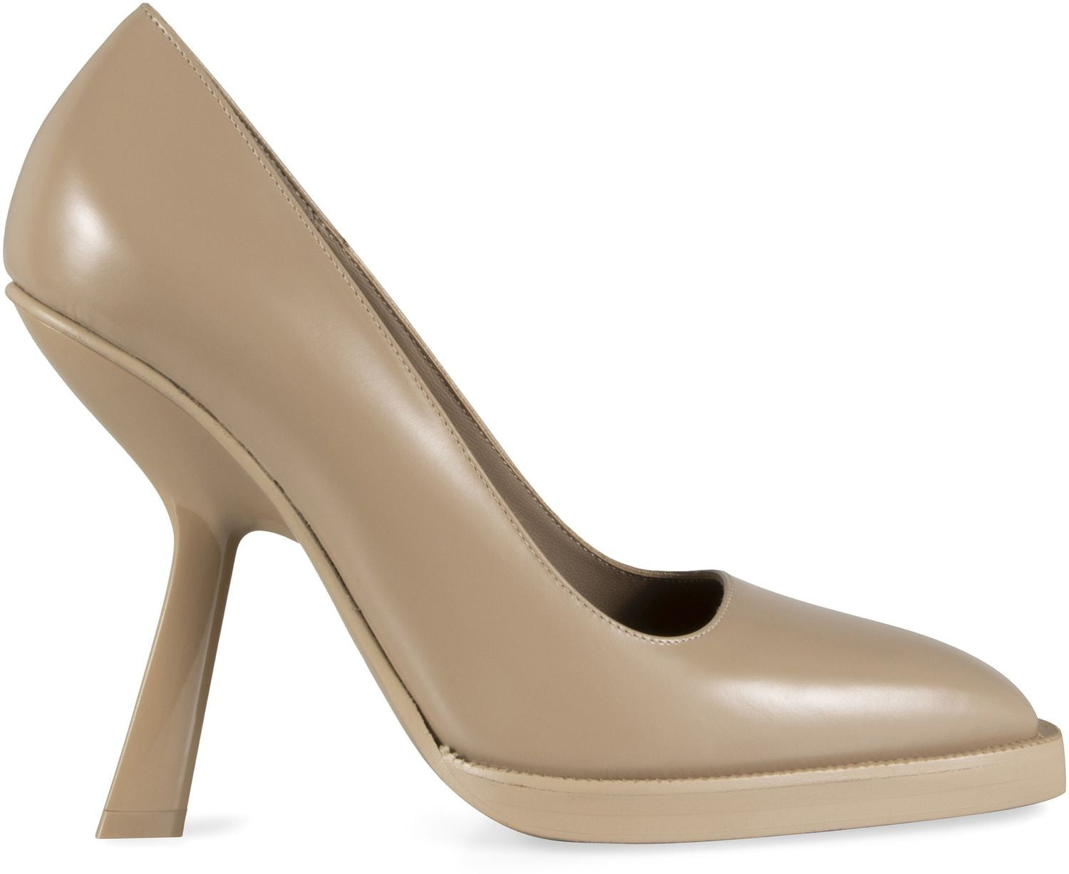 Ferragamo Elegant Leather Pumps for Women