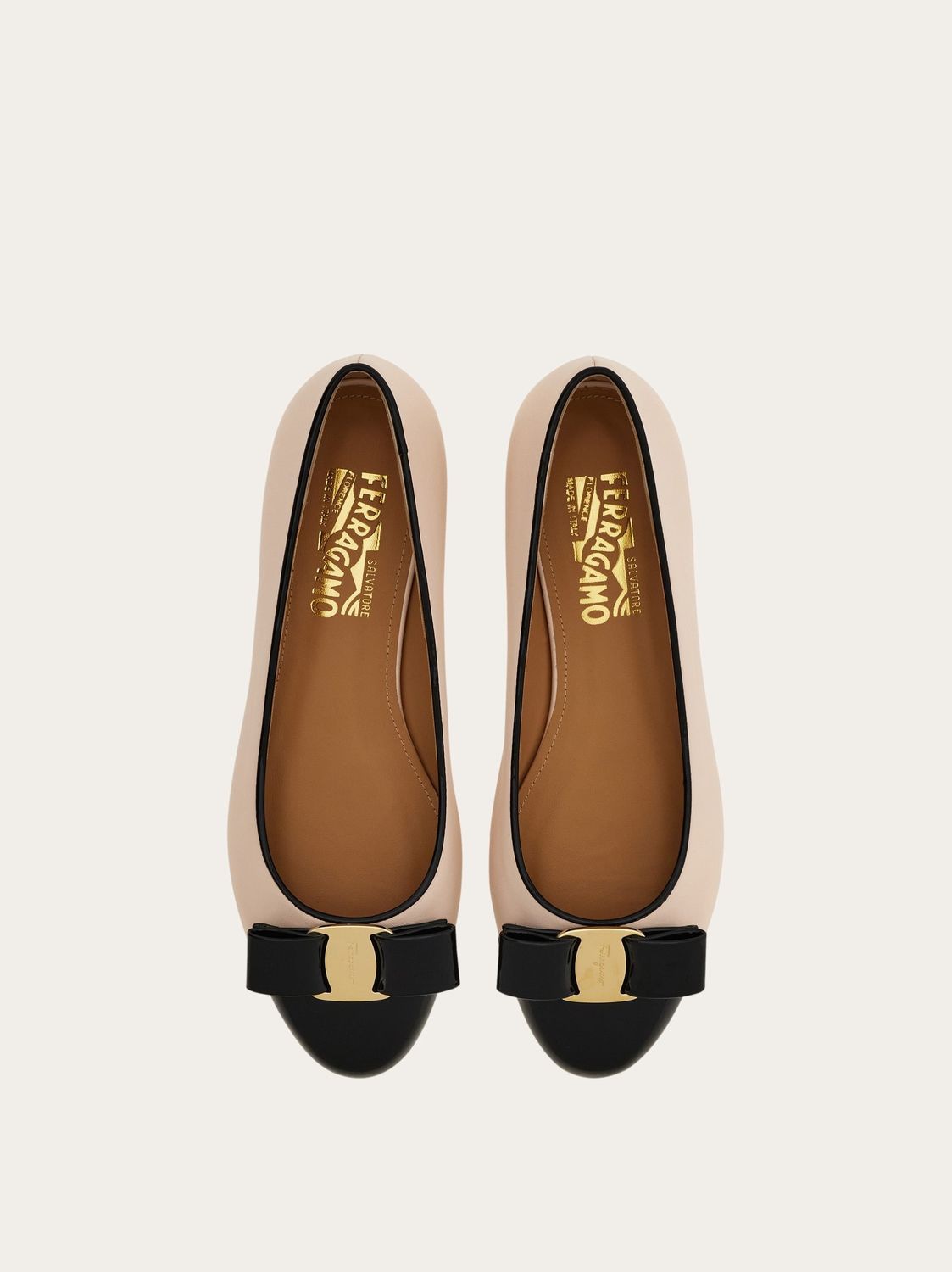Ferragamo Elegant Ballerina Flats