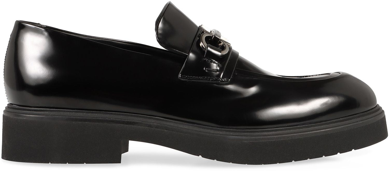 Ferragamo Elegant Leather Loafers for Men
