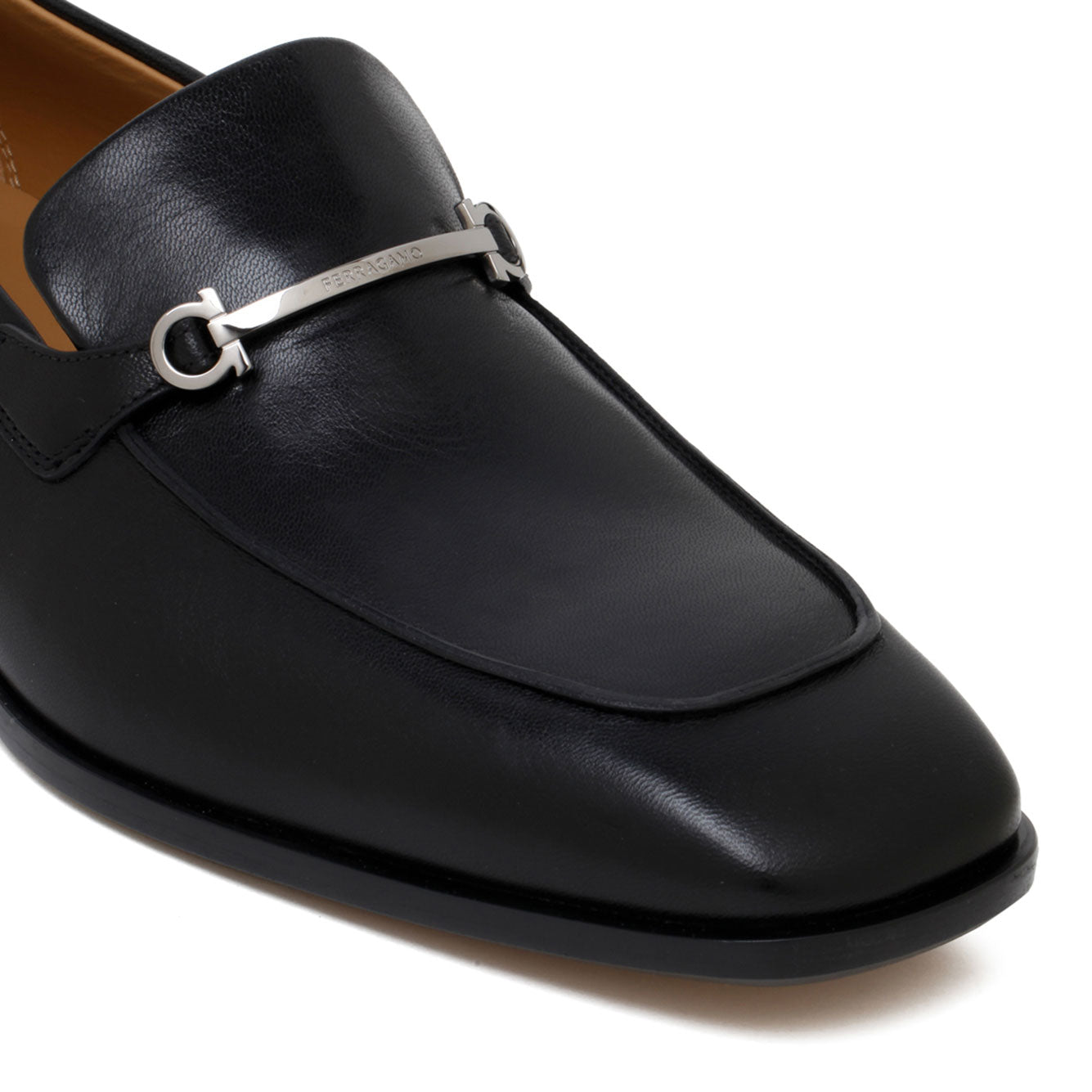 Ferragamo Elegant Leather Flat Shoes for Men