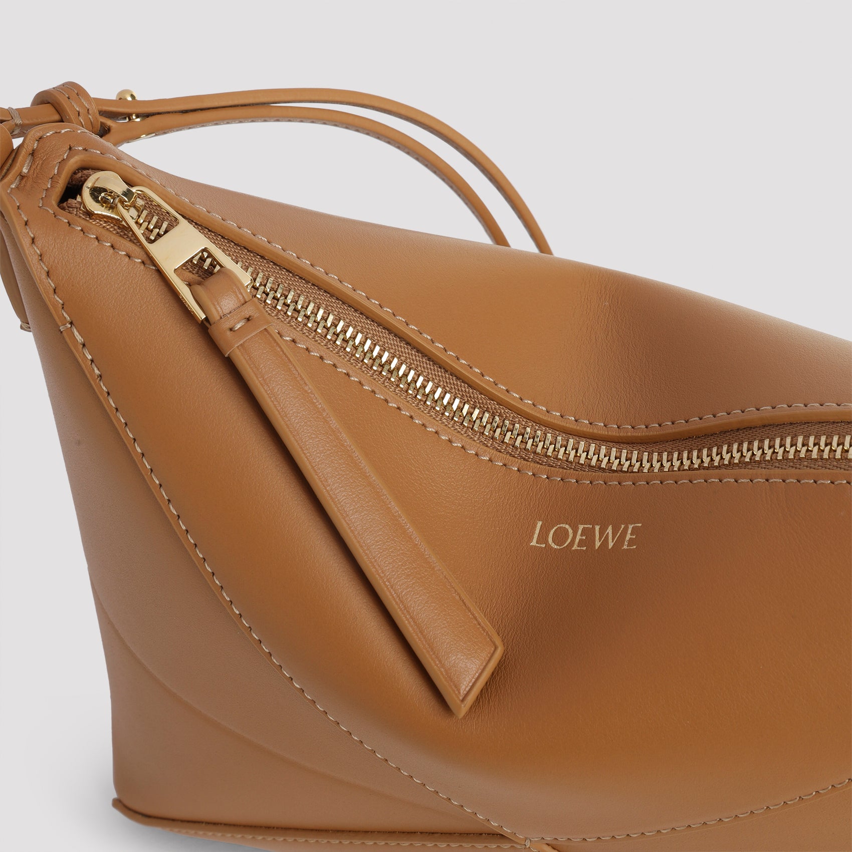 LOEWE Puzzle Fold Mini Pouch Handbag - 23cm x 15.5cm x 6.5cm