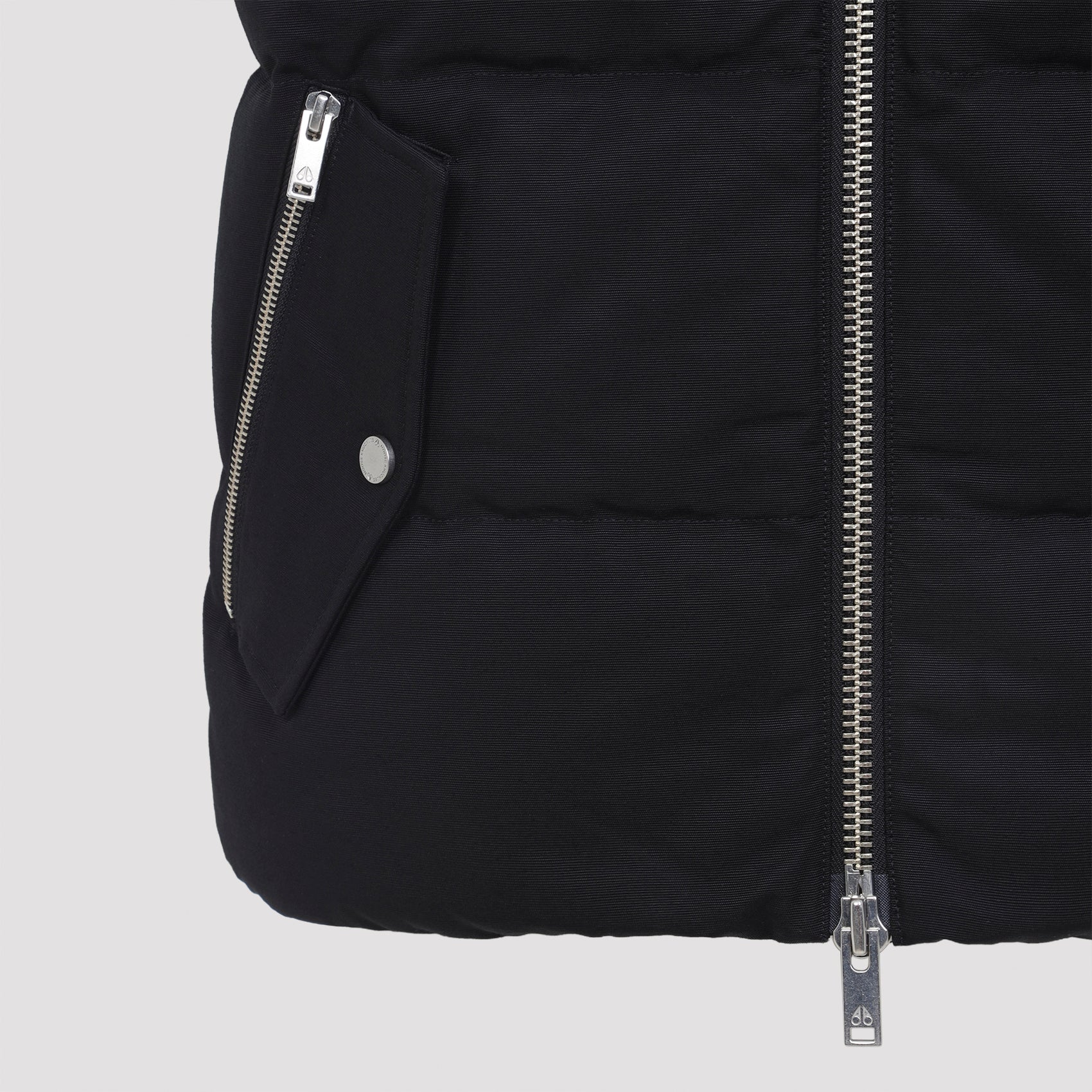 MOOSE KNUCKLES Two-Tone Feather Down Vest for Men