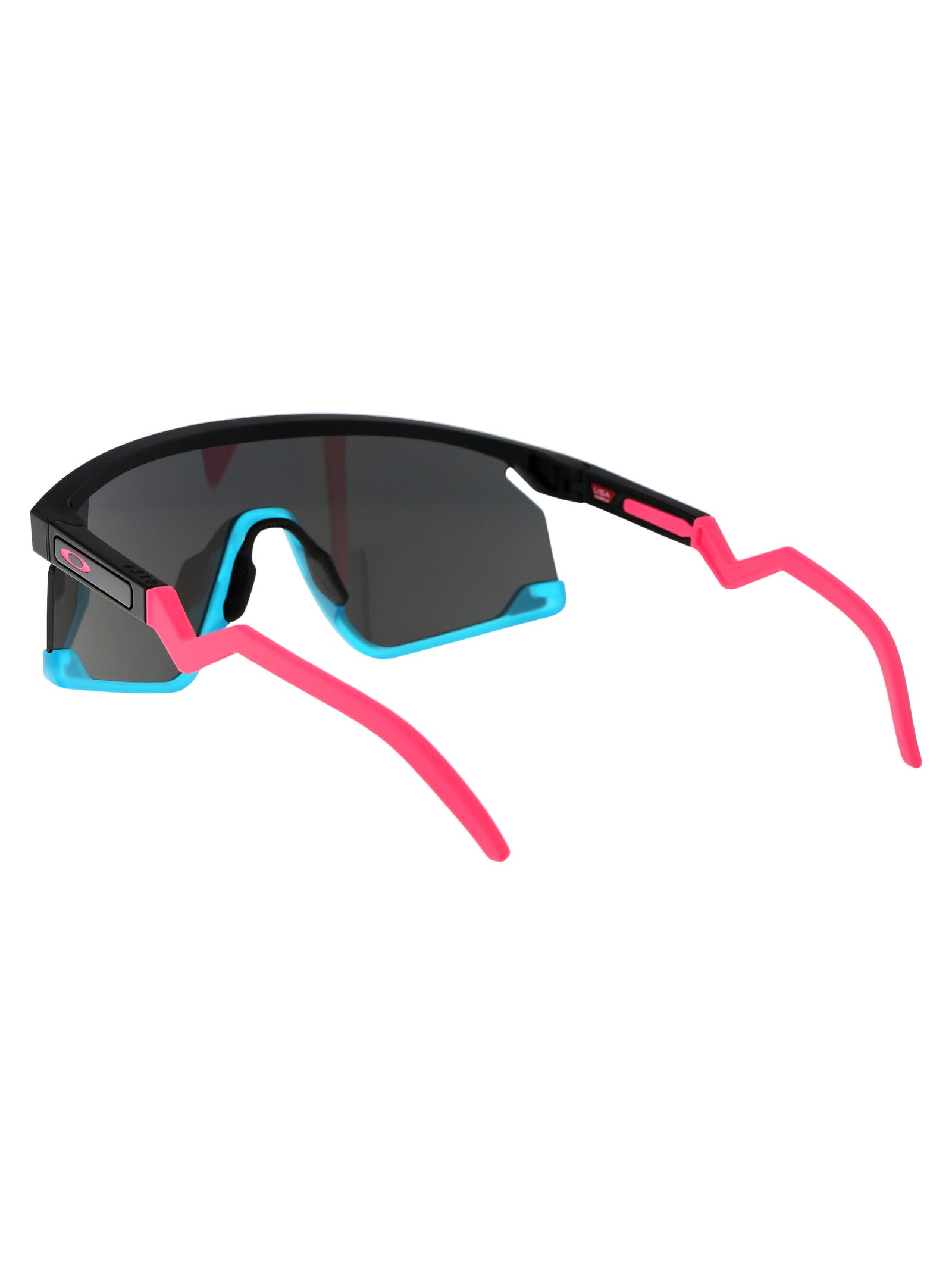 OAKLEY Sleek Rubber Sunglasses for All Occasions