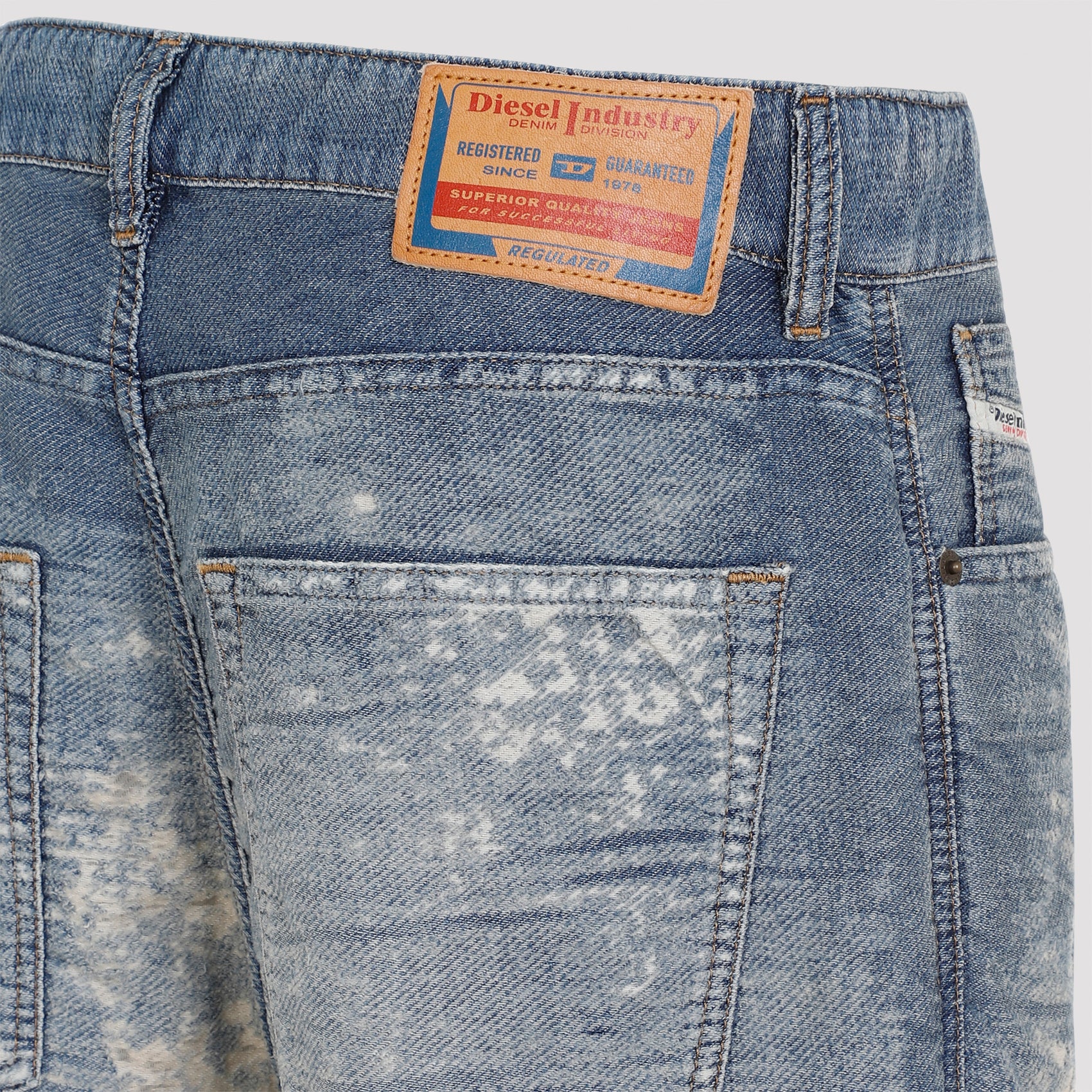 DIESEL Men's 1996 D-Sire-FSF Jeans - Classic Fit