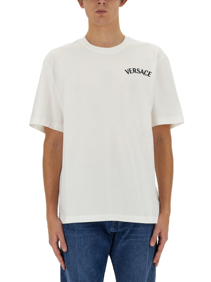 VERSACE Classic Logo T-Shirt - Regular Fit (Size L)