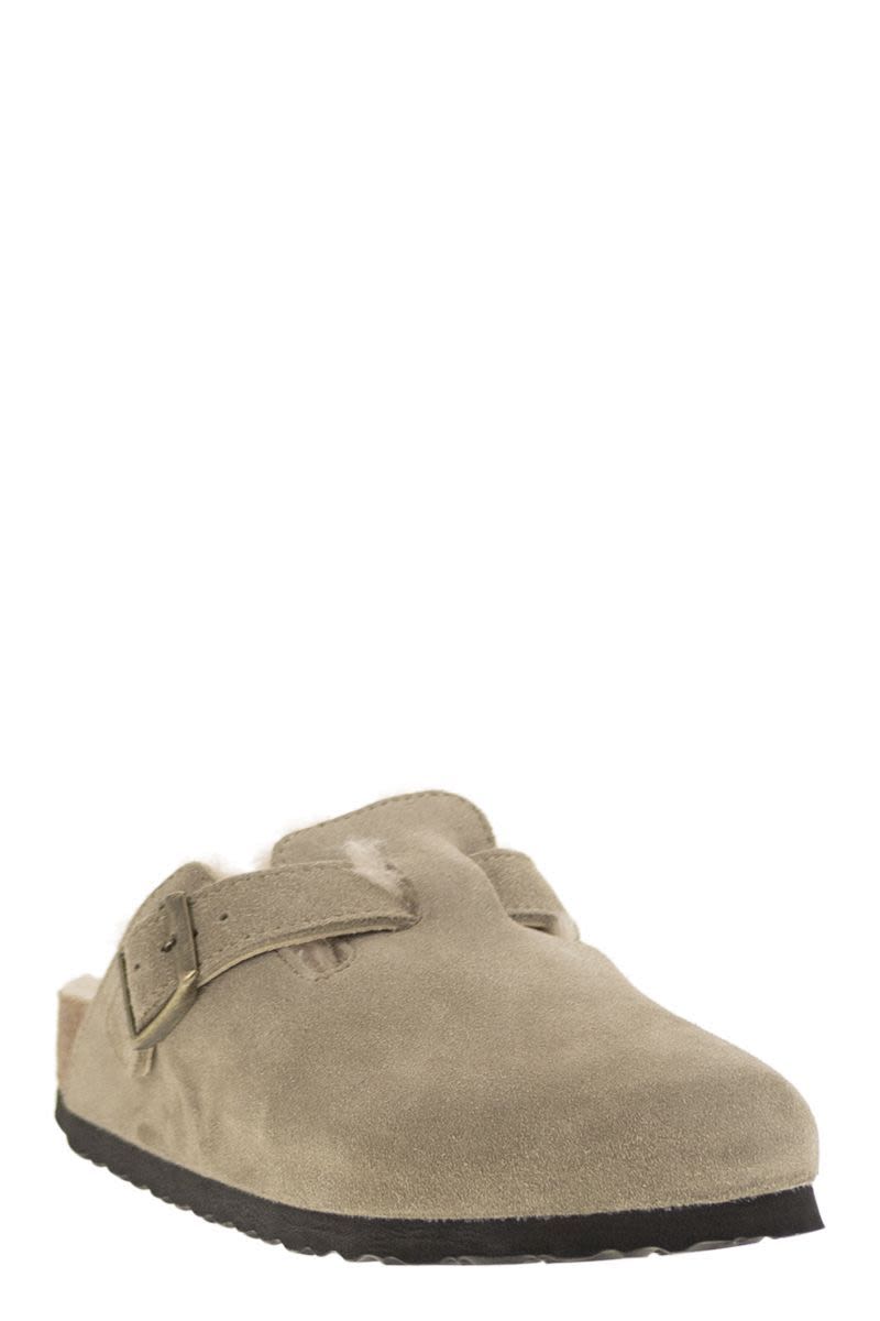 BIRKENSTOCK Men's Shearling Suede Slippers with Adjustable Strap