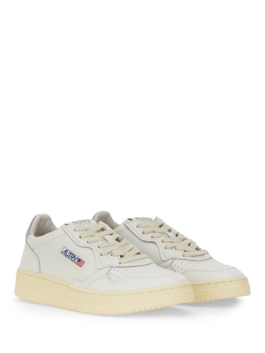 AUTRY Classic Medalist Low Women's Sneaker