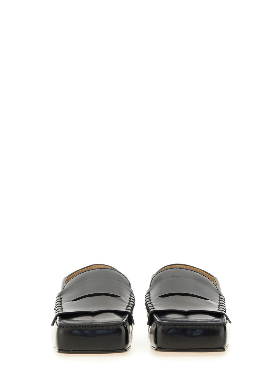 JACQUEMUS Classic Moccasin Loafers