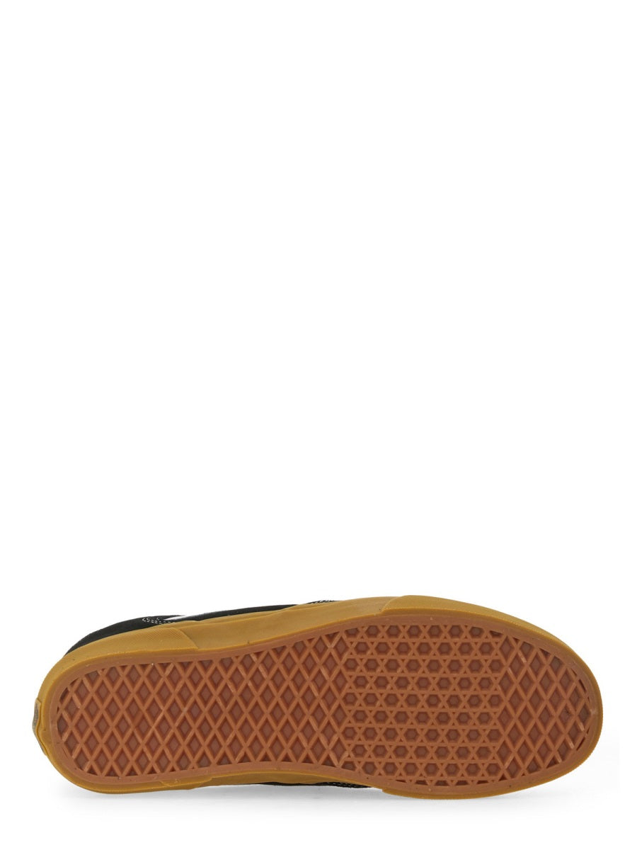 VANS Classic Sneakers for Every Occasion