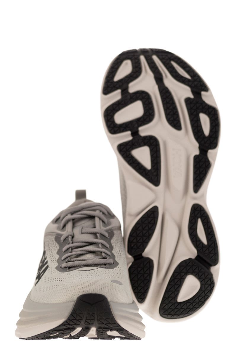 HOKA ONE ONE Ultra-Shortened Sports Shoe - Perfect for Everyday Adventures