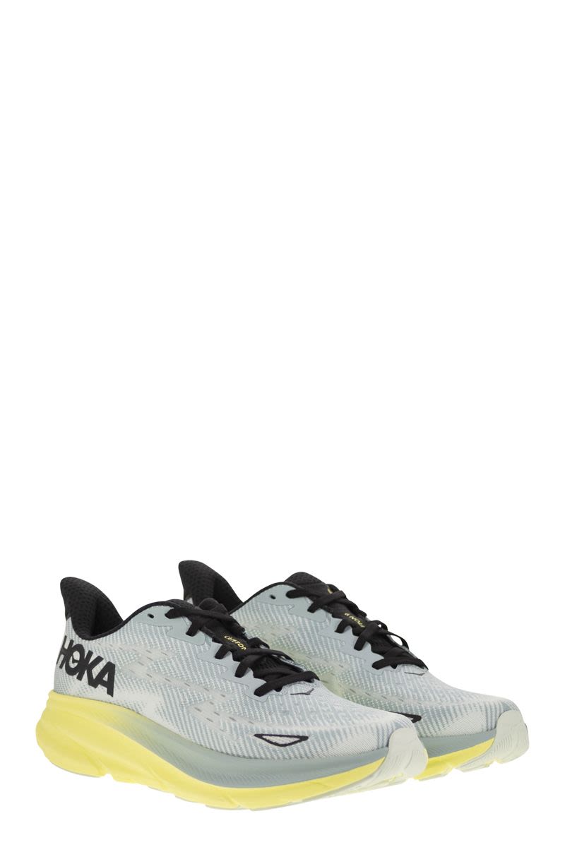 HOKA ONE ONE Clifton 9 Breathable Sports Shoe