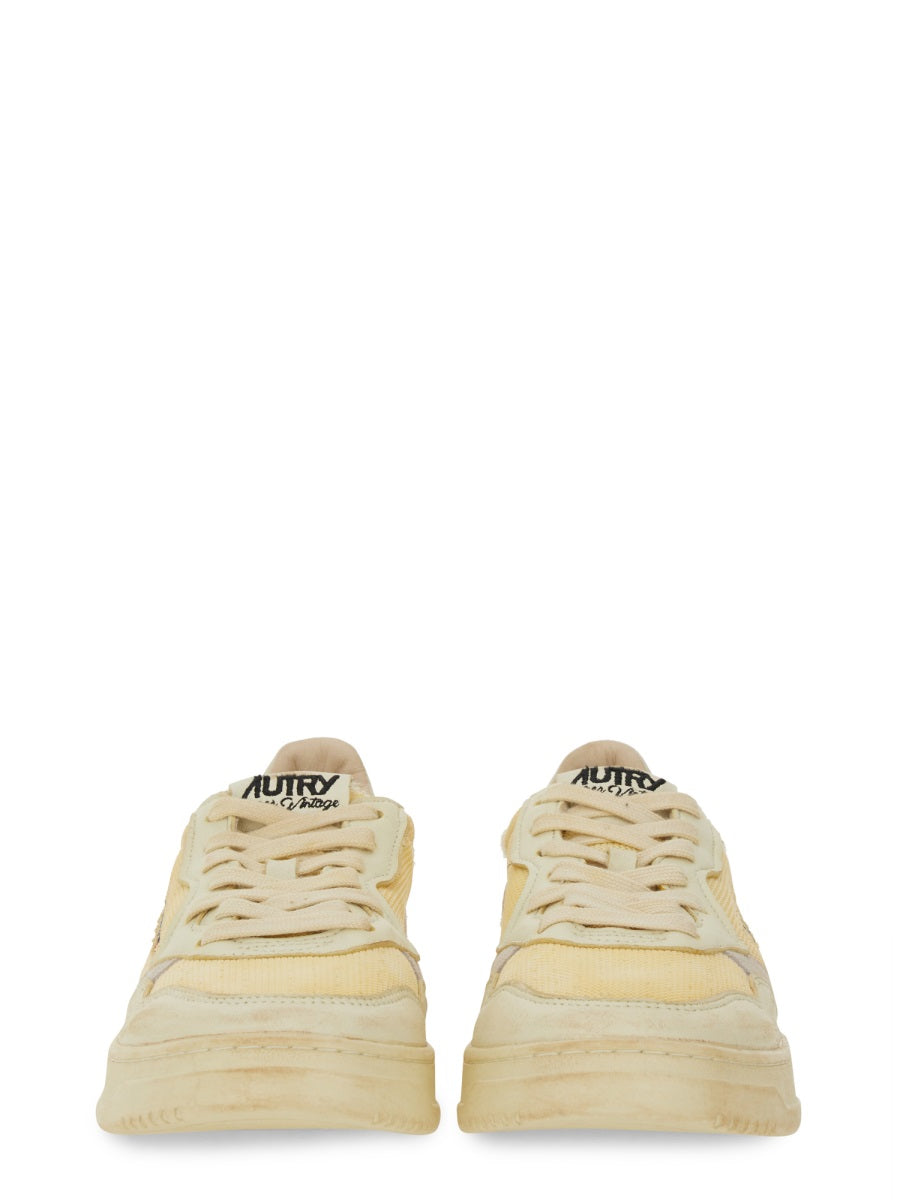 AUTRY Low Super Vintage Sneakers