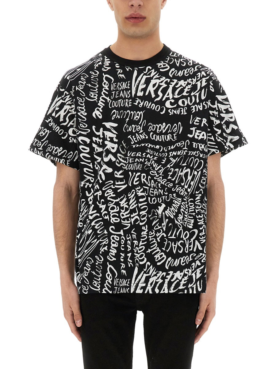 VERSACE JEANS COUTURE Logomania Print T-Shirt (Size L)