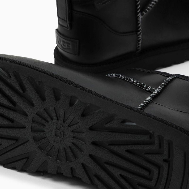 UGG Classic Ultra Mini Leather Boot
