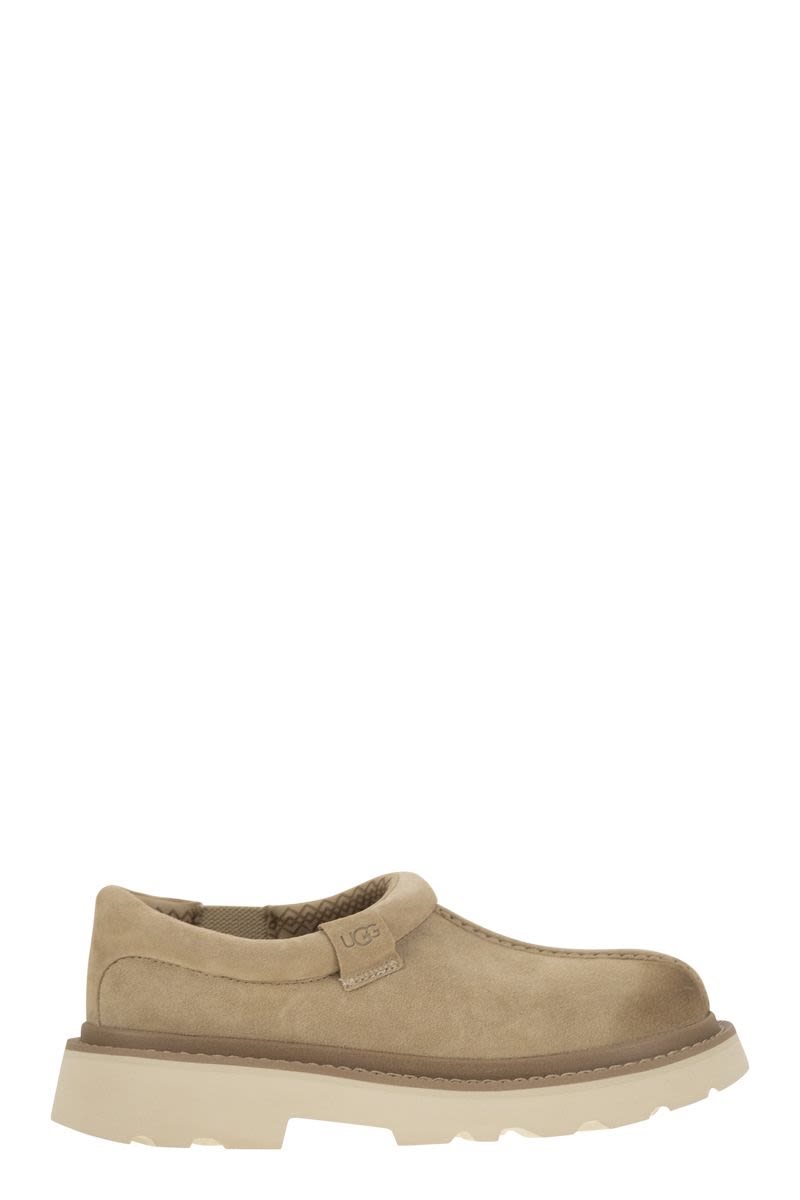 UGG Men's Luxurious Sheepskin Sandal