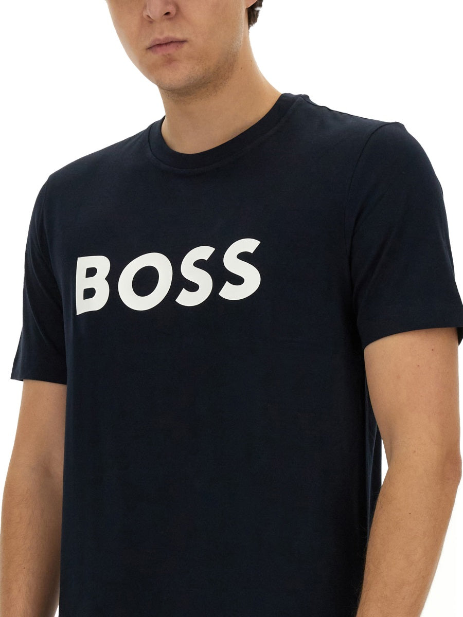 BOSS Men's Classic T-Shirt - Size L