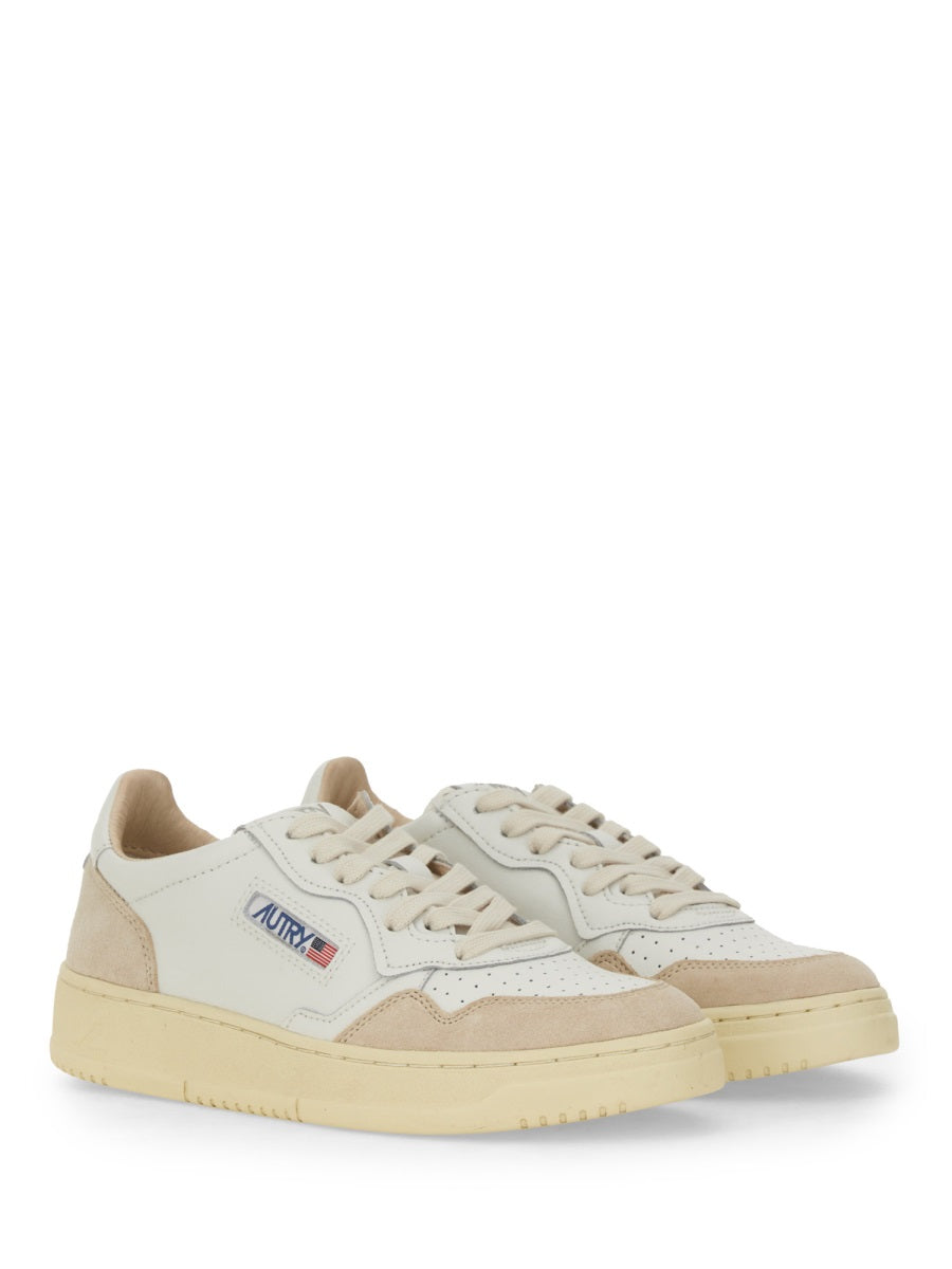 AUTRY Medalist Low Women's Sneakers