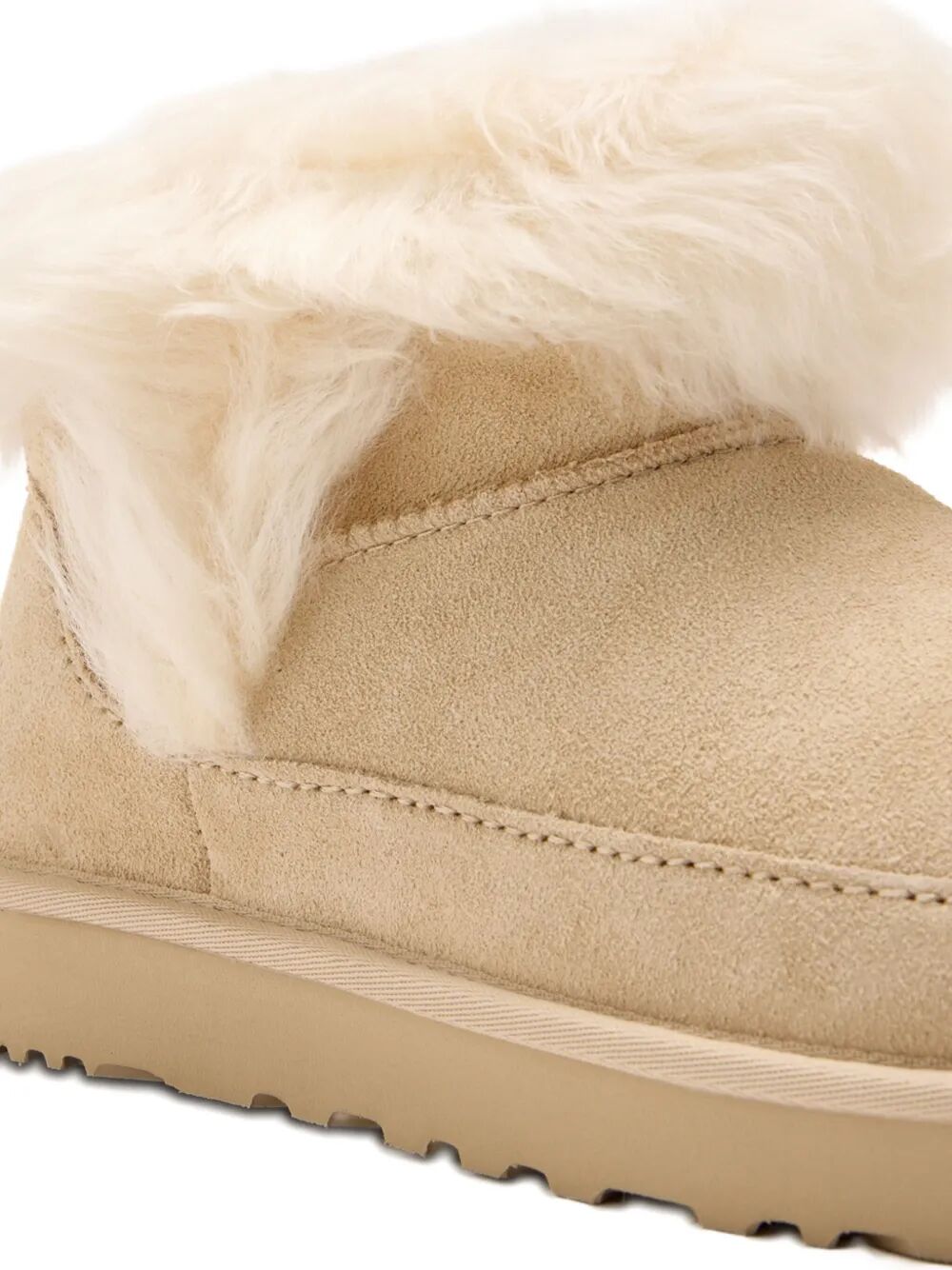 UGG Unisex Classic Ultra Mini Chalet Boots