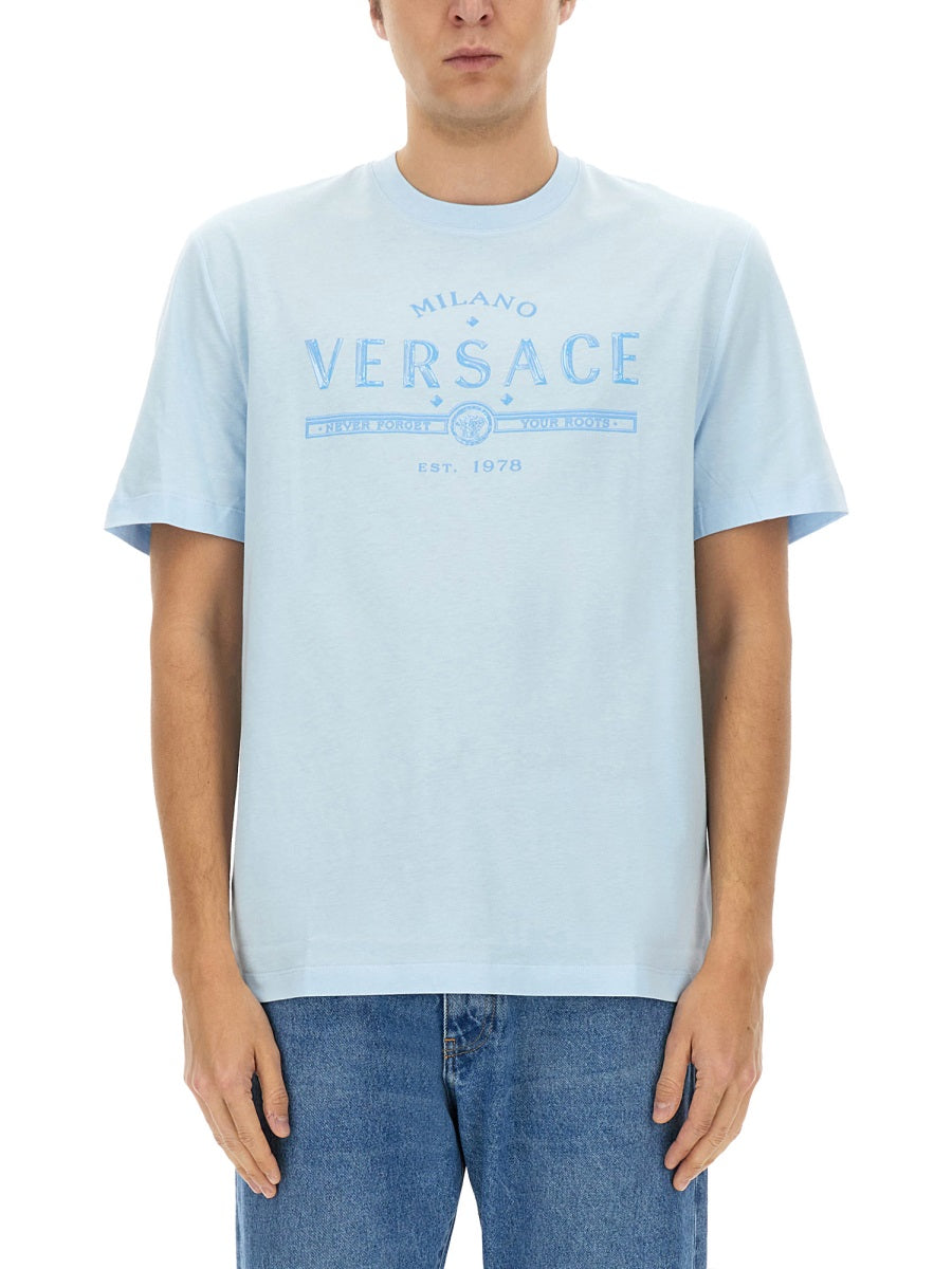 VERSACE Logo T-Shirt (Size L)