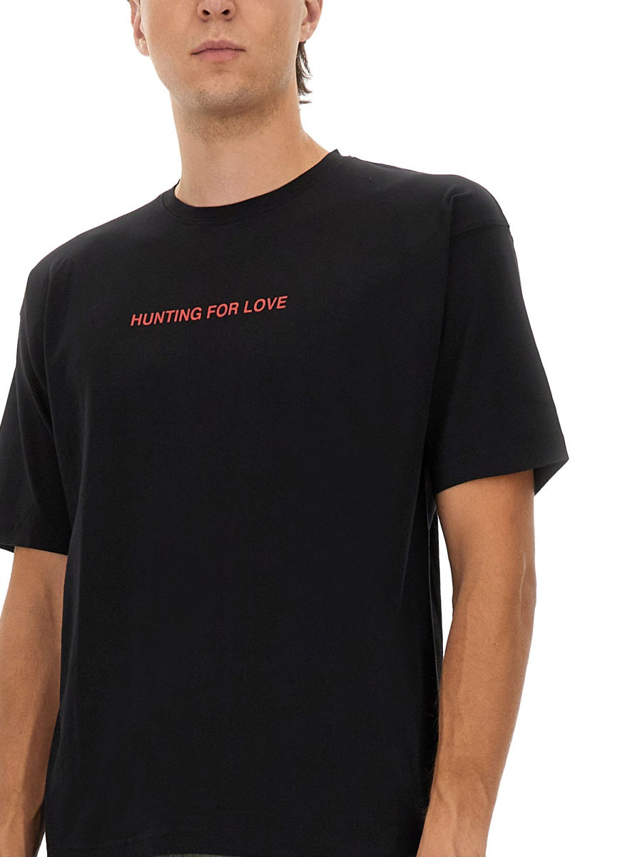 ASPESI Men's T-Shirt with 'Hunting for Love' Graphic - Size L