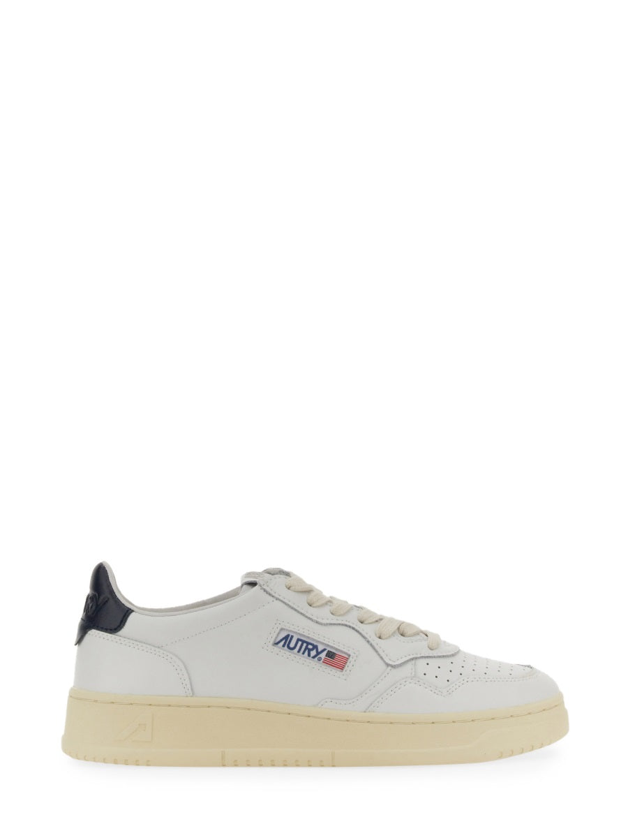 AUTRY Medalist Low Sneakers for Women
