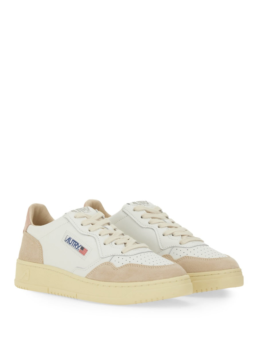 AUTRY Medalist Low Women's Sneakers
