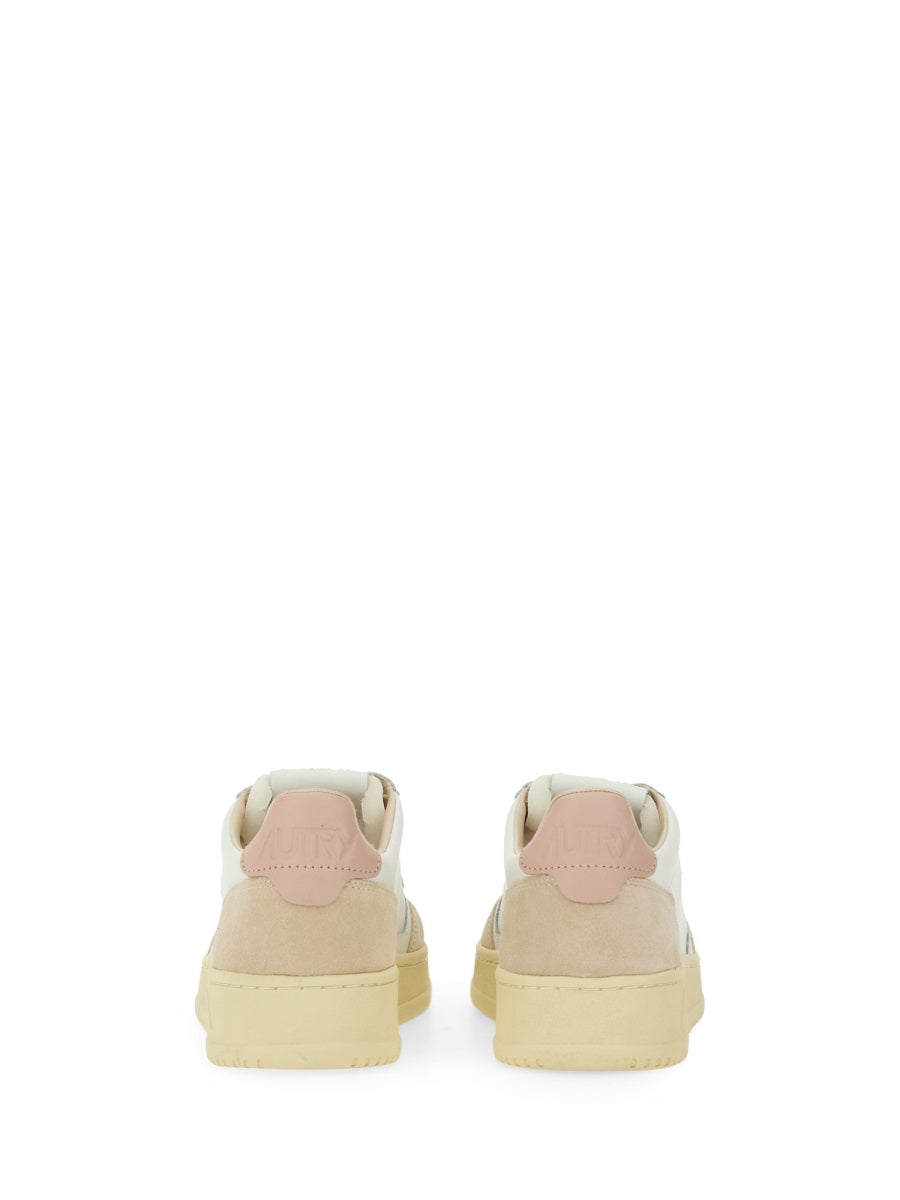 AUTRY Medalist Low Women's Sneakers