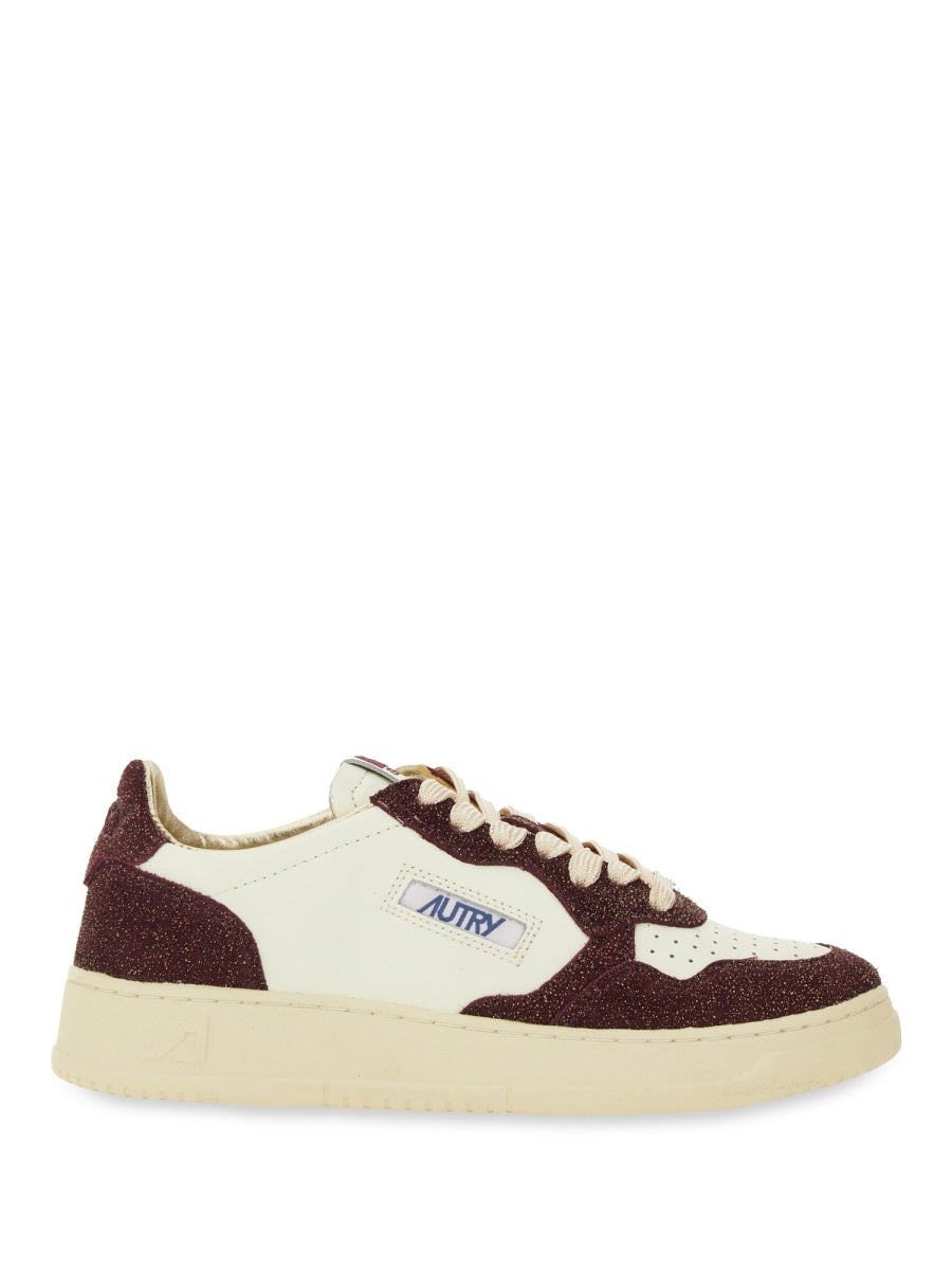 AUTRY Women's Medalist Low Leather Sneakers