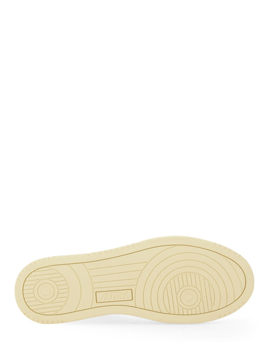 AUTRY Women's Medalist Low Sneakers