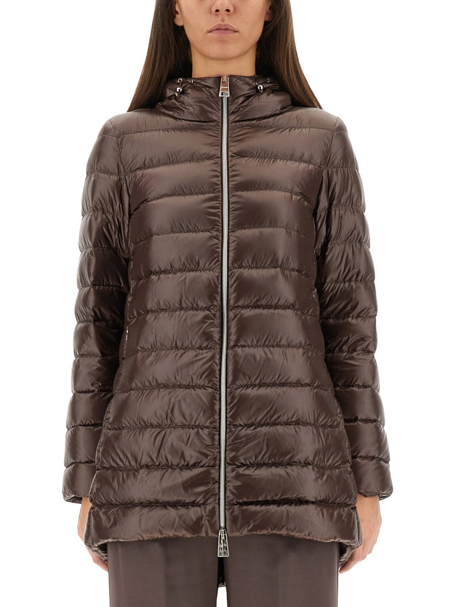 HERNO A-Shape Resort Down Jacket in Size 40 IT