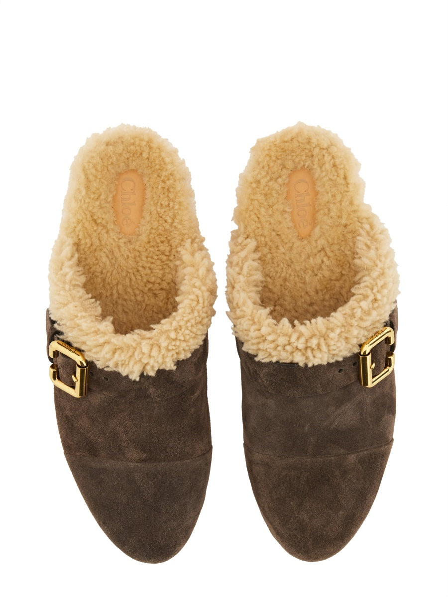 CHLOÉ Flat Jeannette - Classic Leather Style