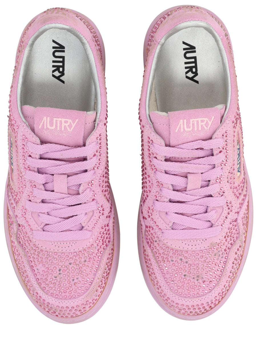 AUTRY Women's Medalist Low Top Sneakers