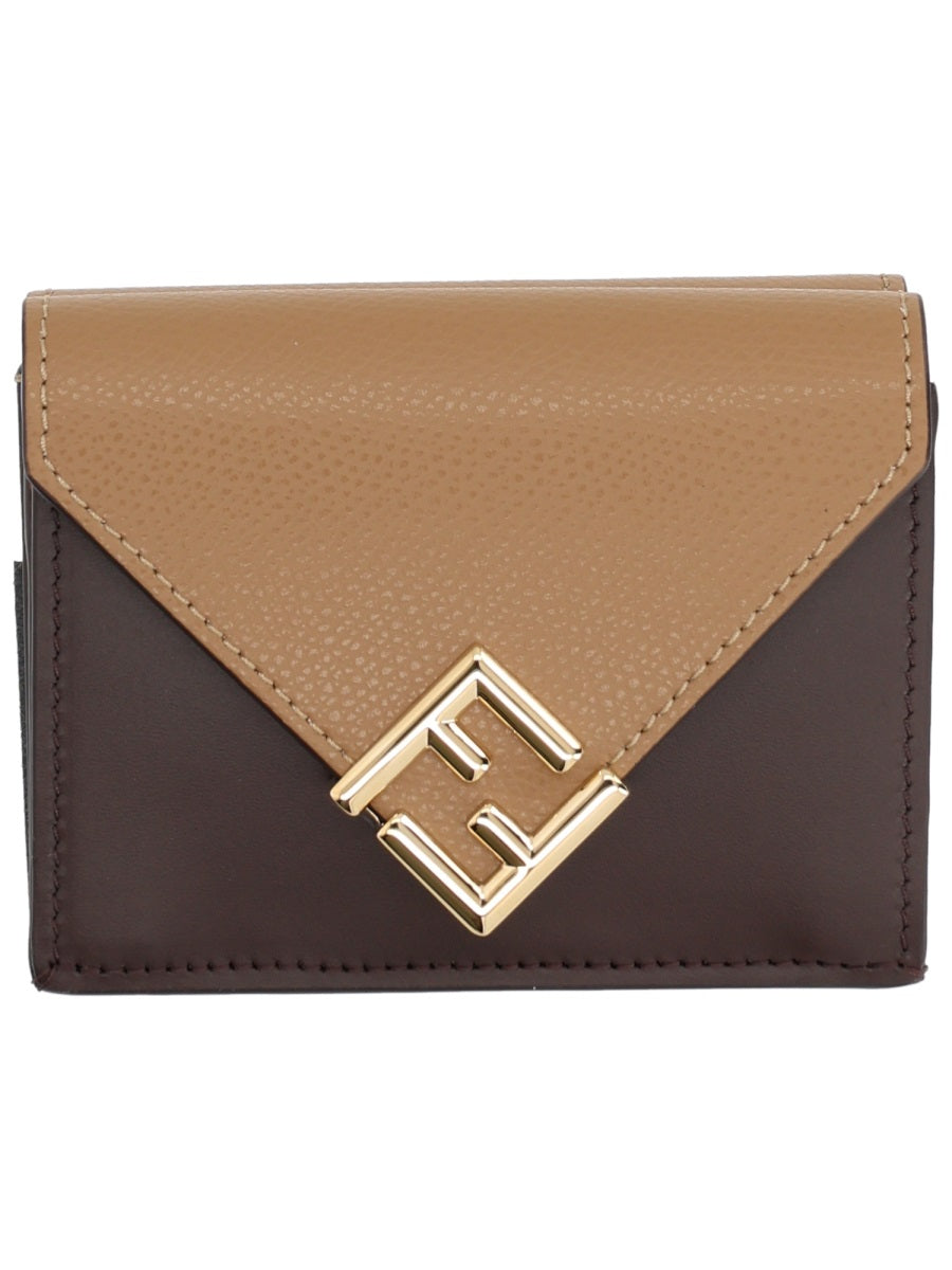 FENDI Elegant Leather Wallet for Women