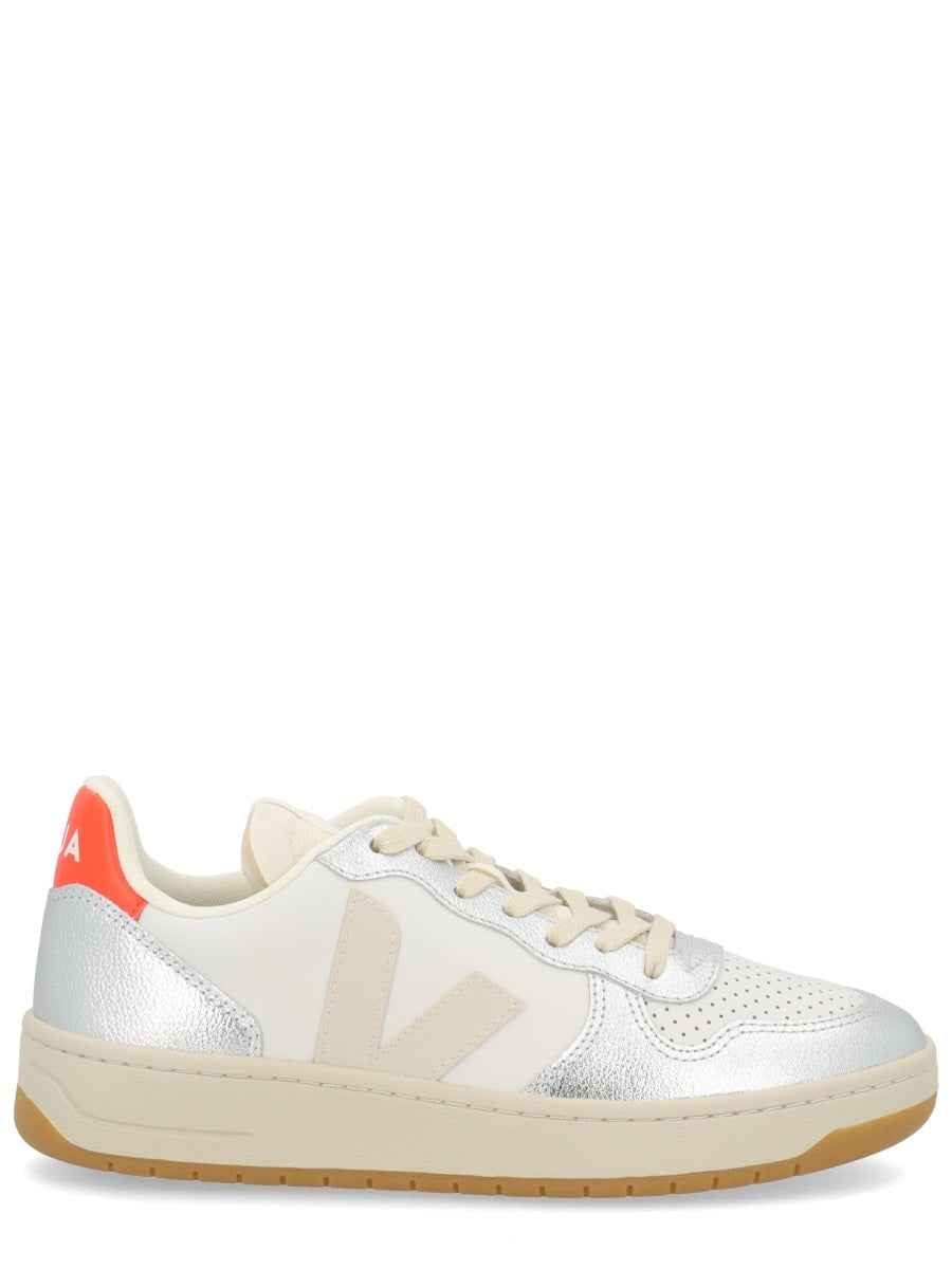 VEJA Sustainable Leather Sneakers for Women - FW25