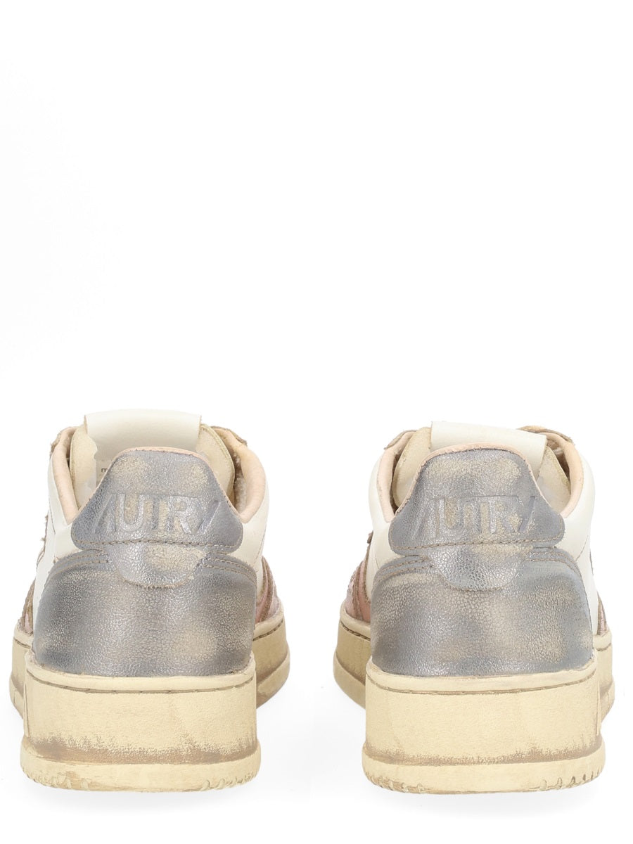 AUTRY Classic Women's Sneakers - FW25 Collection