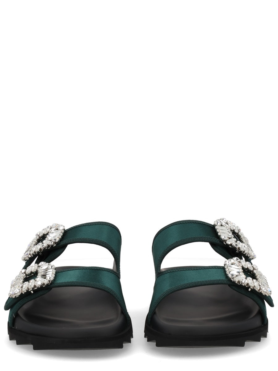 ROGER VIVIER Elegant Flats for Spring/Summer 2026