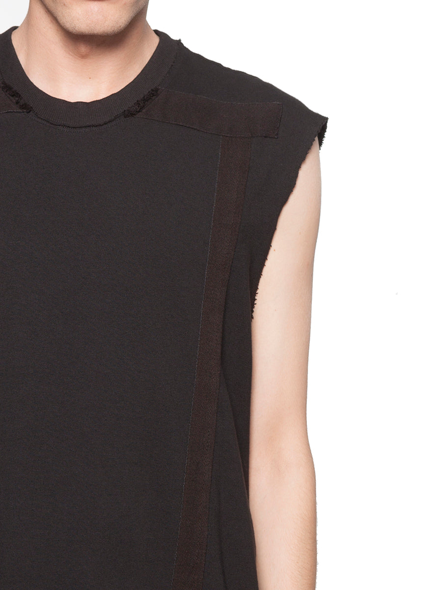LOST&FOUND Sleeveless T-Shirt Sweatshirt - Medium