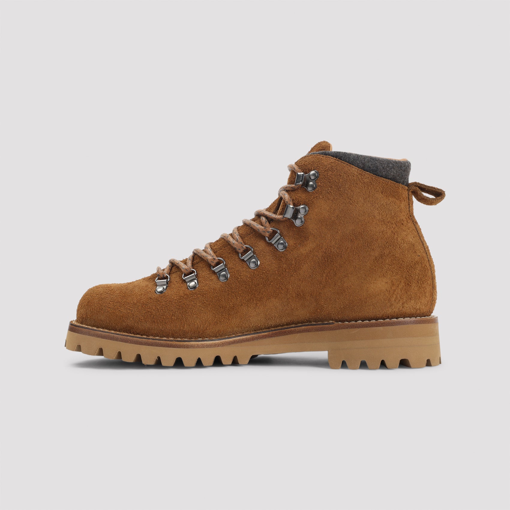 CHURCH`S Classic Leather Boots for Men