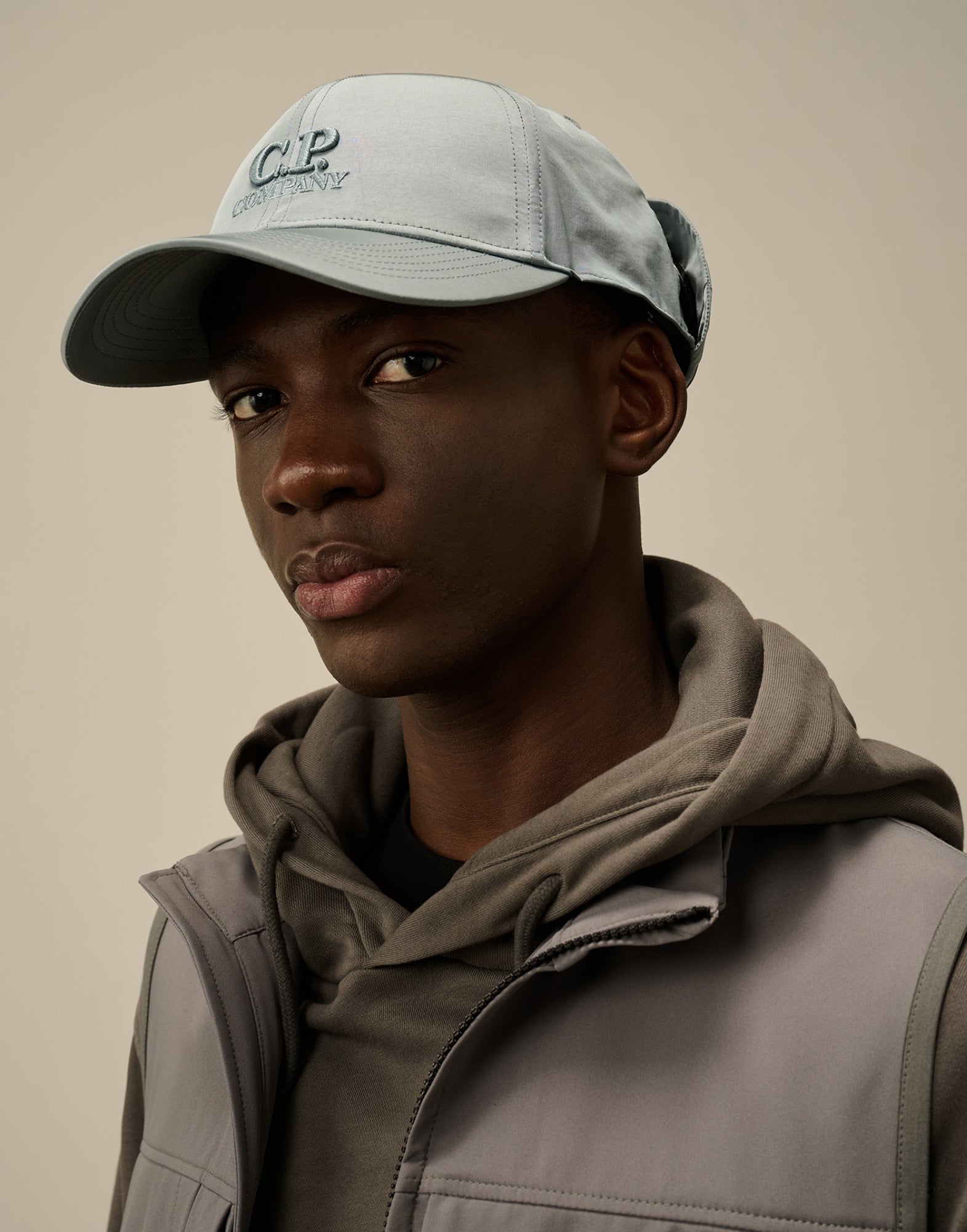 C.P.COMPANY Goggle Logo Baseball Cap