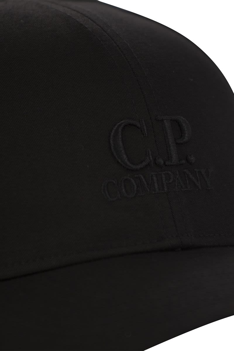 C.P.COMPANY Men's Visor Hat with Embroidered Logo