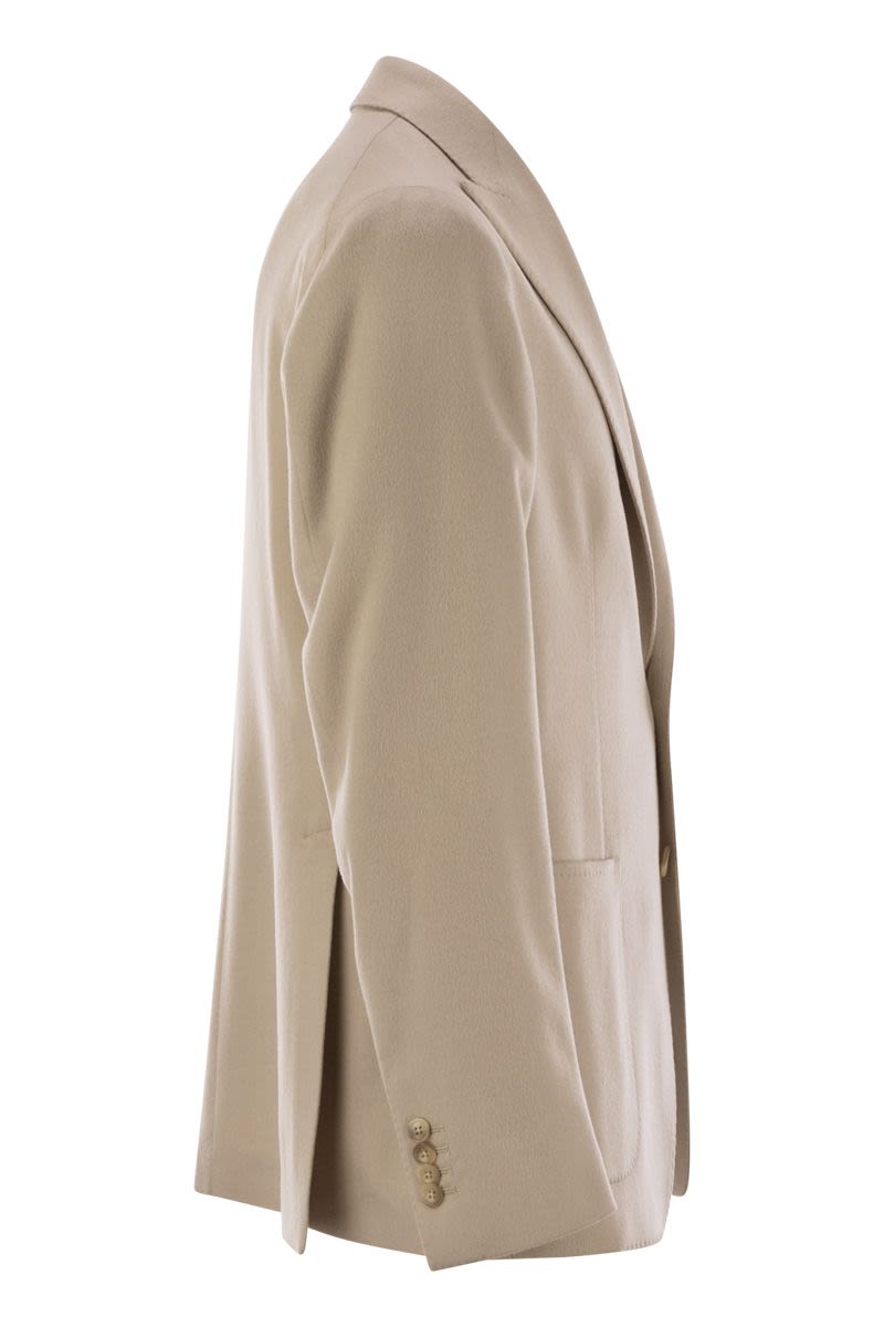 TAGLIATORE Cashmere Jacket with Three-Button Closure