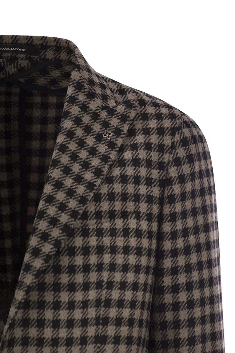 TAGLIATORE Stylish Houndstooth Virgin Wool Blend Jacket