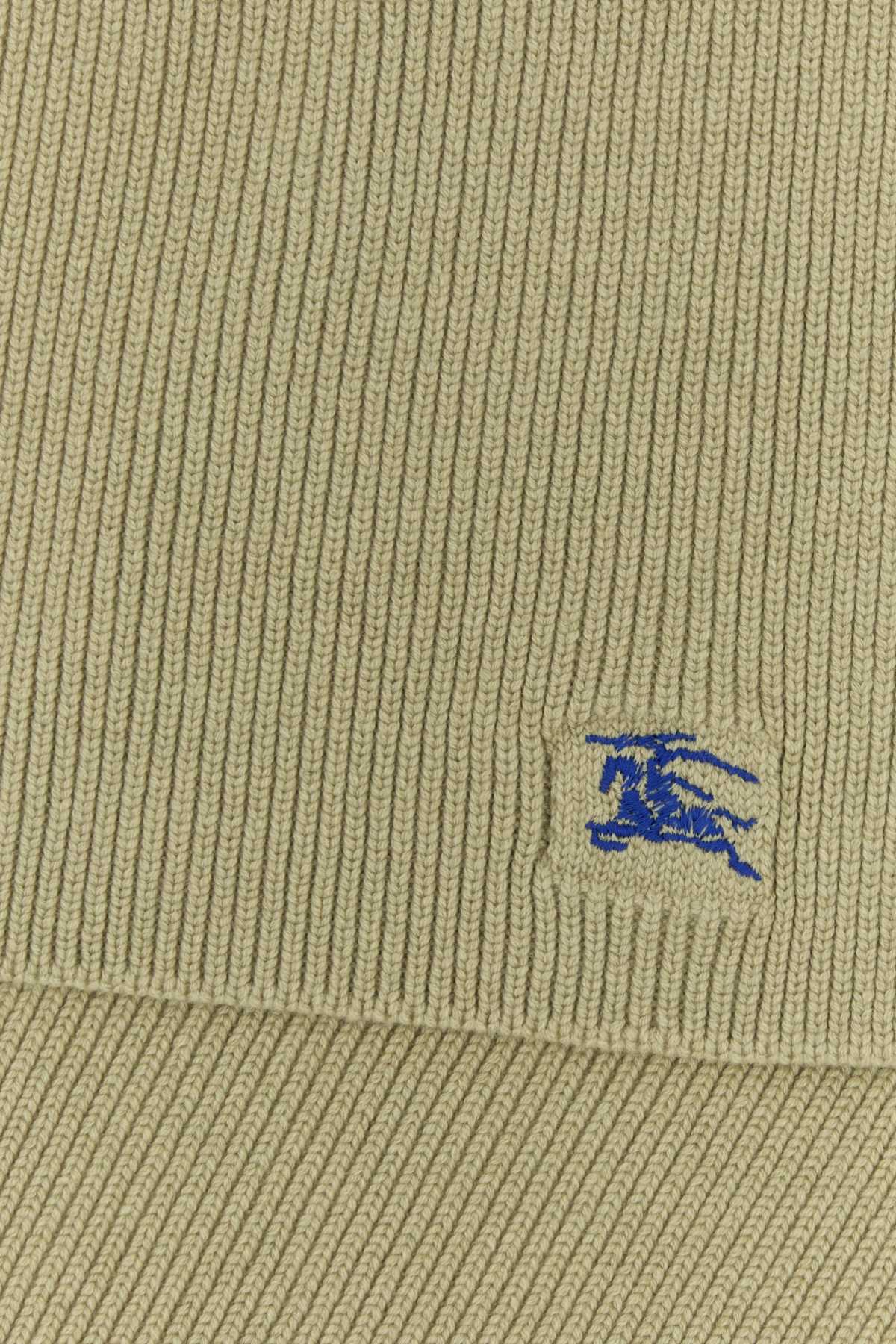 BURBERRY Chic Cashmere Scarf - 180 cm x 25 cm